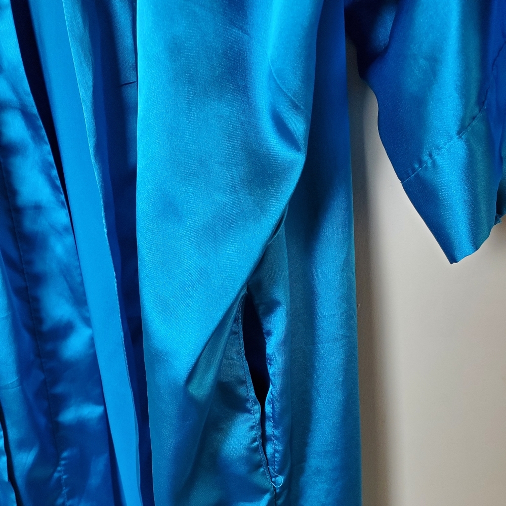 Silk Robe - Picture 3 of 6